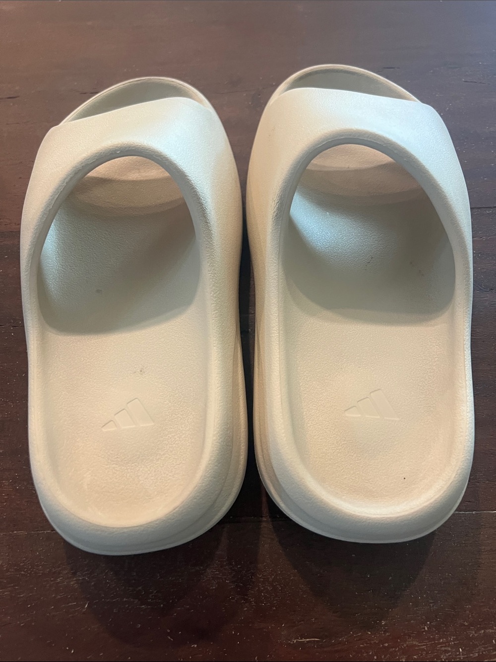 adidas YZY Slide Box in Bone - Picture 4 of 8